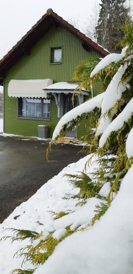 Gite Le Chalet Vert Frambouhans Exterior photo